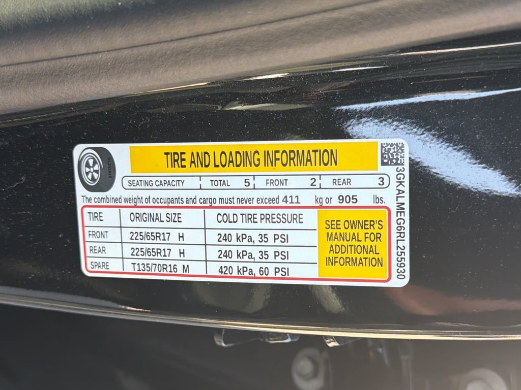 Used 2024 GMC Terrain SLE w/ Driver Convenience Package FWD image 30