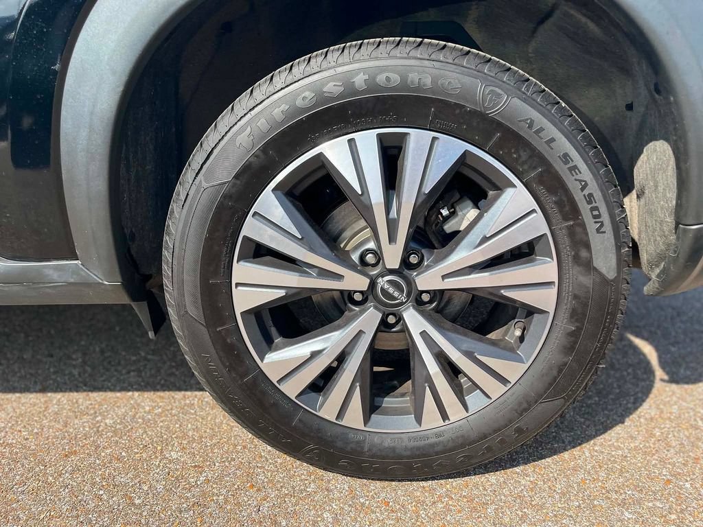 Used 2023 Nissan Rogue SV FWD image 7