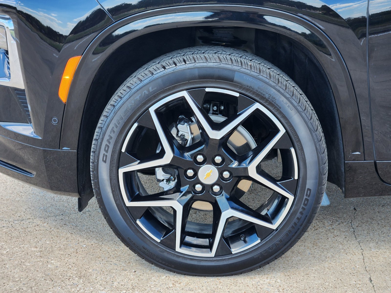 Used 2026 Chevrolet Traverse High Country w/ LPO, Floor Liner Package FWD image 18