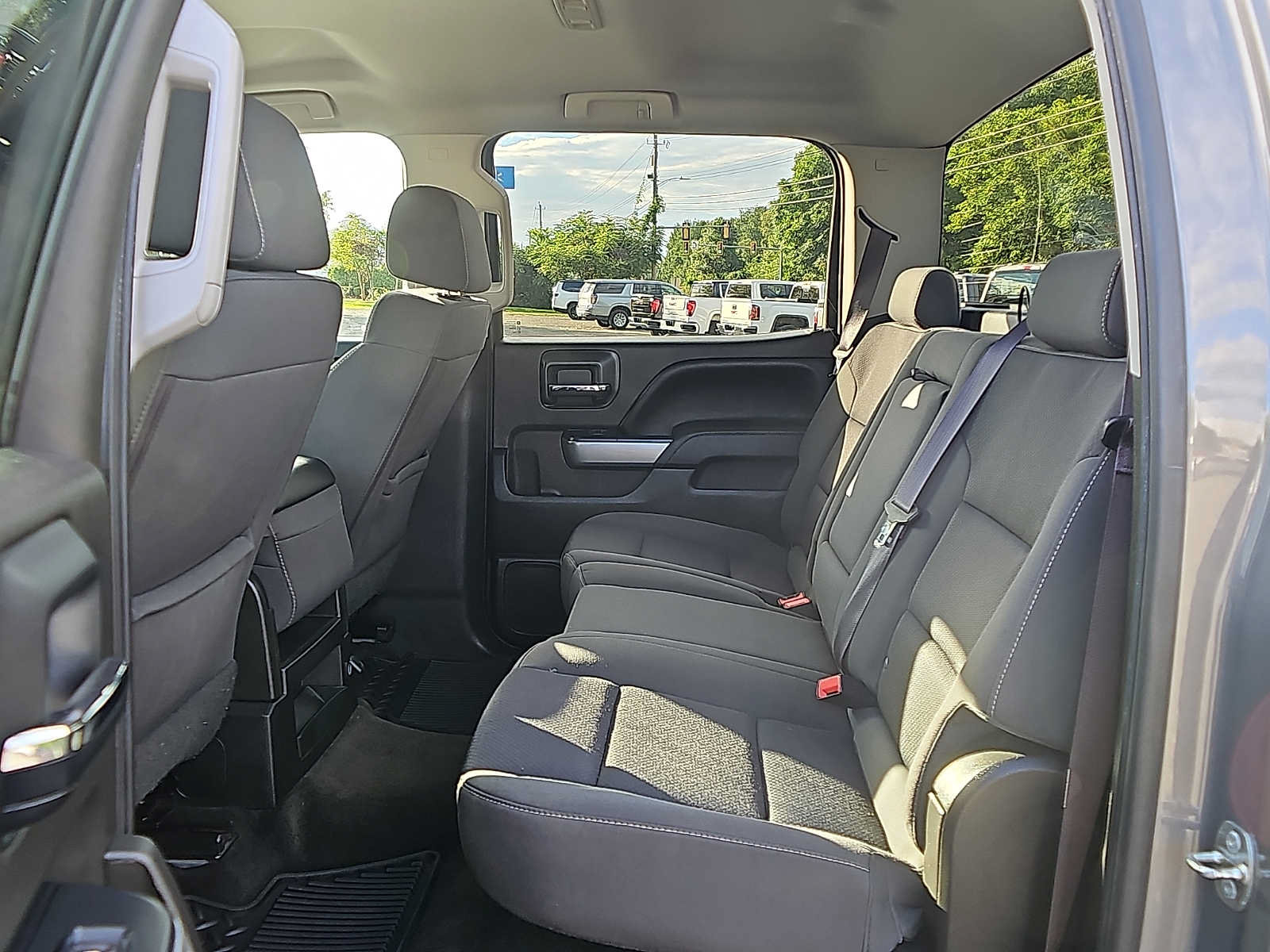 Used 2017 Chevrolet Silverado 1500 LT w/ All Star Edition AWD/4WD image 10