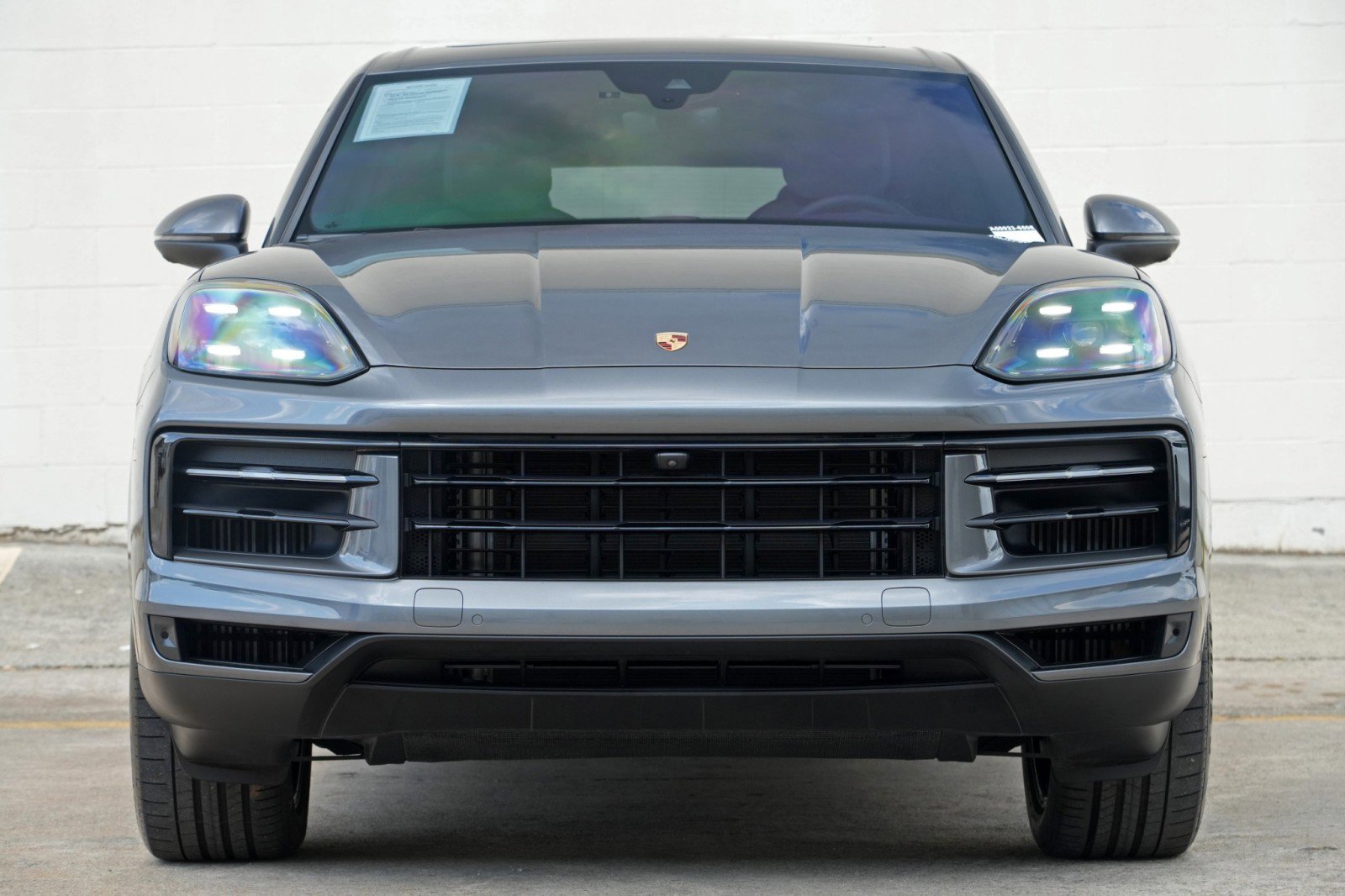 Used 2025 Porsche Cayenne AWD/4WD image 7
