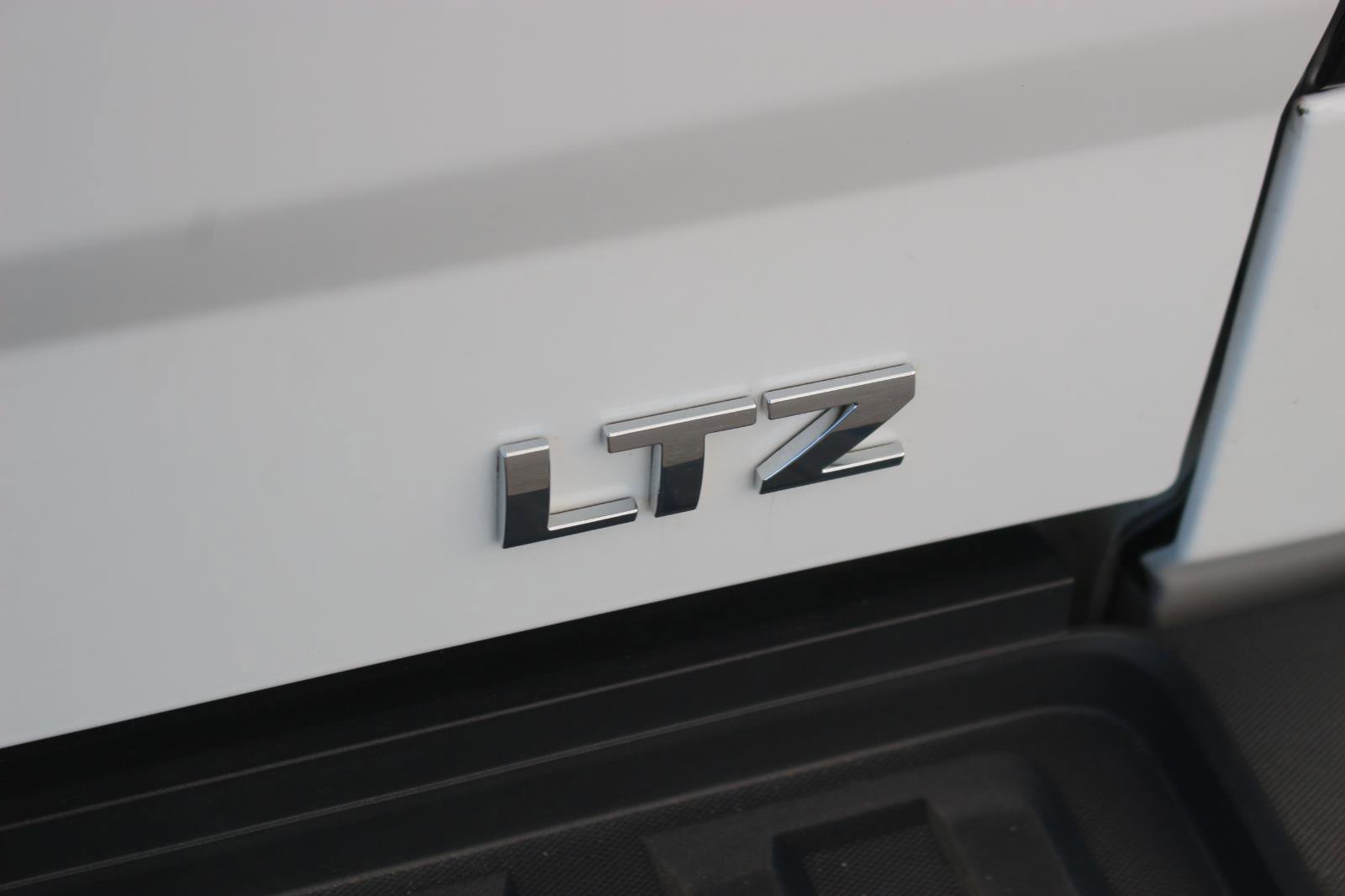 Used 2016 Chevrolet Silverado 2500 LTZ w/ Duramax Plus Package image 12