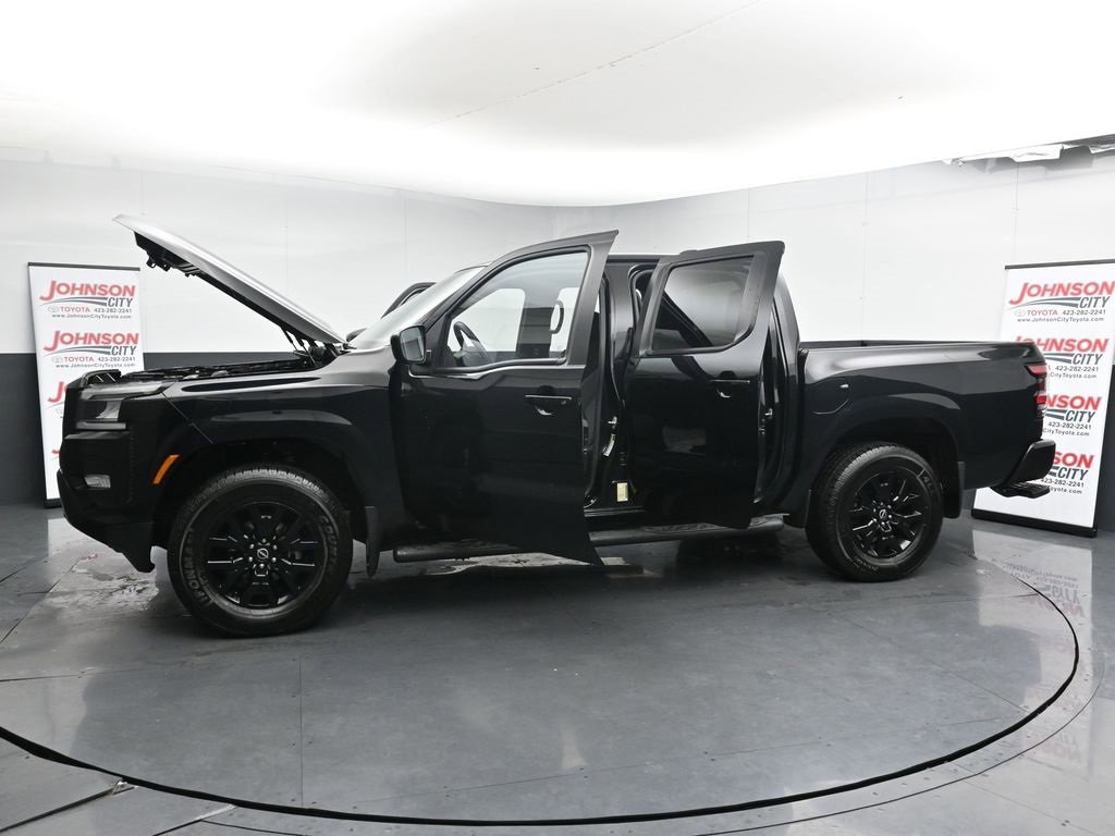 Used 2023 Nissan Frontier SV w/ Midnight Edition Package image 42