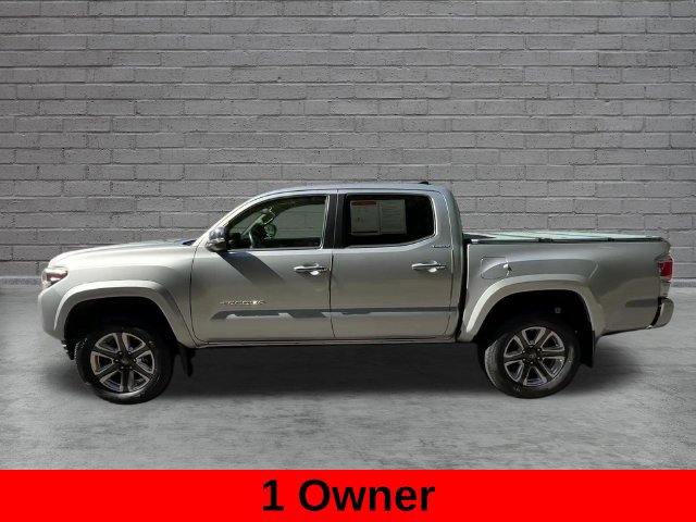 Used 2020 Toyota Tacoma SR5 AWD/4WD image 6