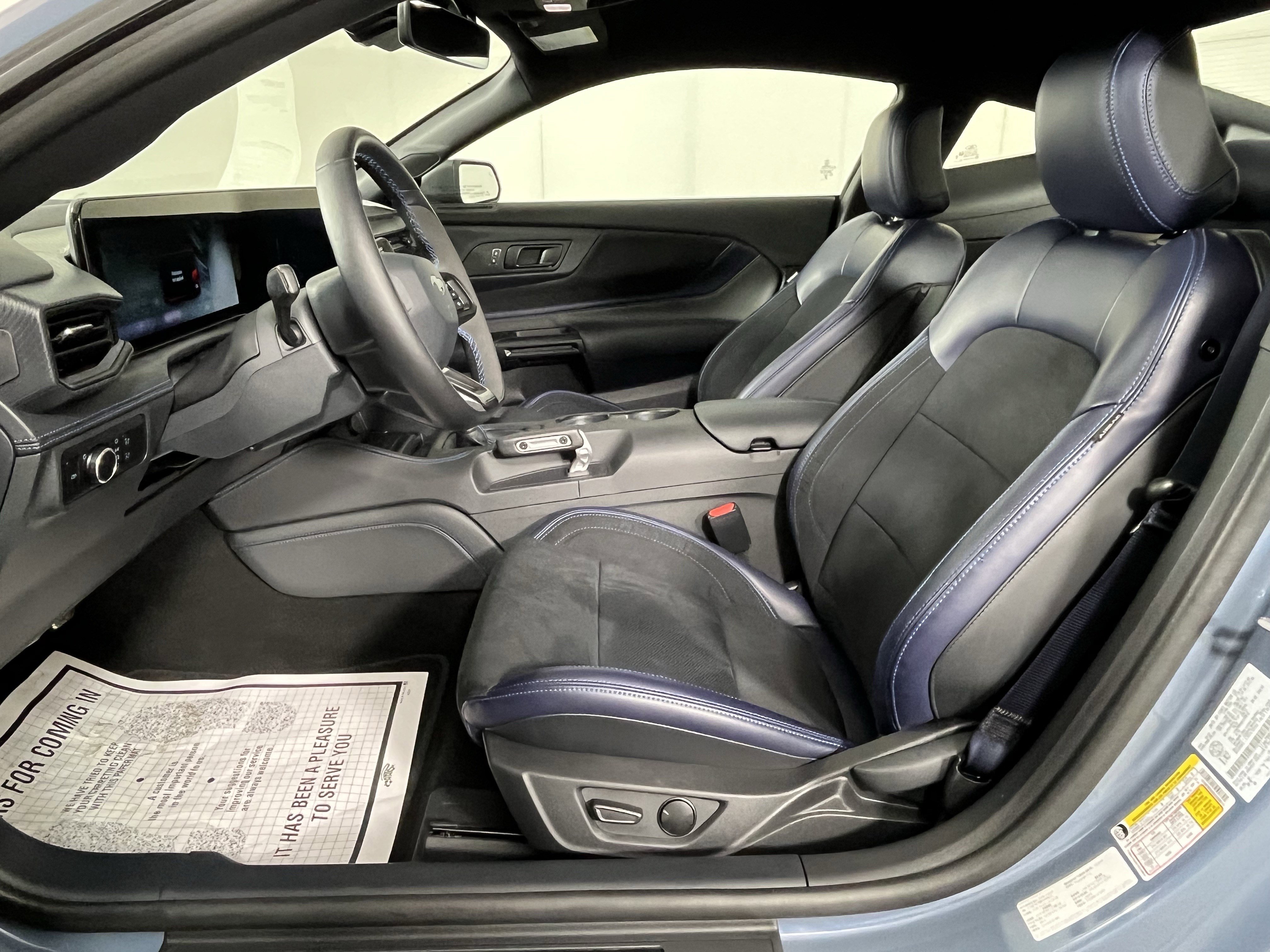 Used 2024 Ford Mustang Dark Horse image 10