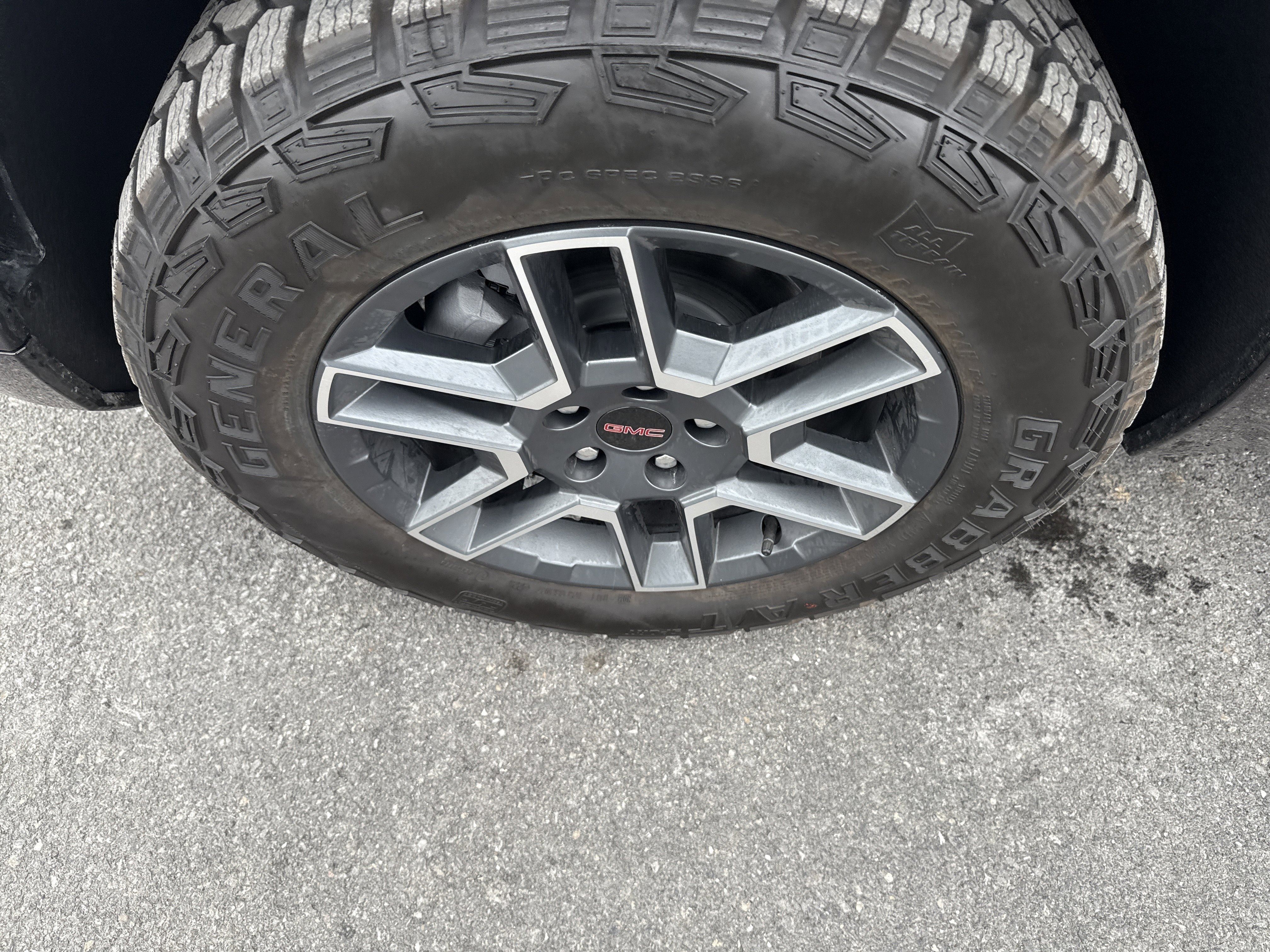 New 2026 GMC Terrain AT4 w/ Convenience Package III AWD/4WD image 10