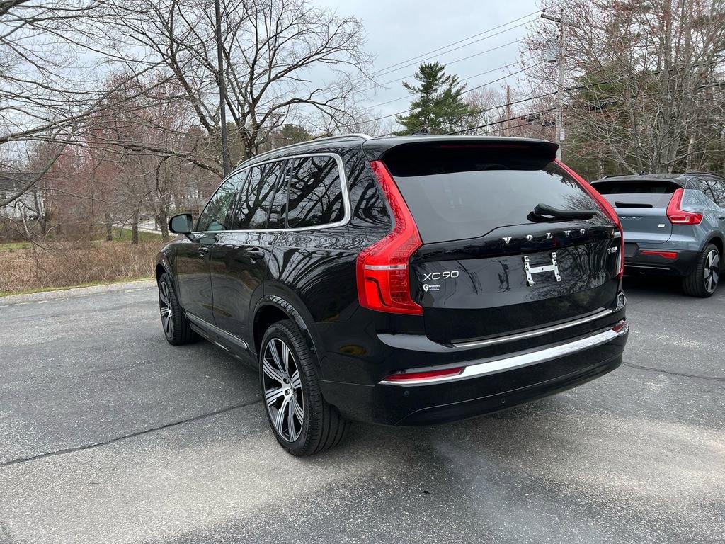 Certified 2025 Volvo XC90 T8 Core w/ Protection Package Premier AWD/4WD image 3