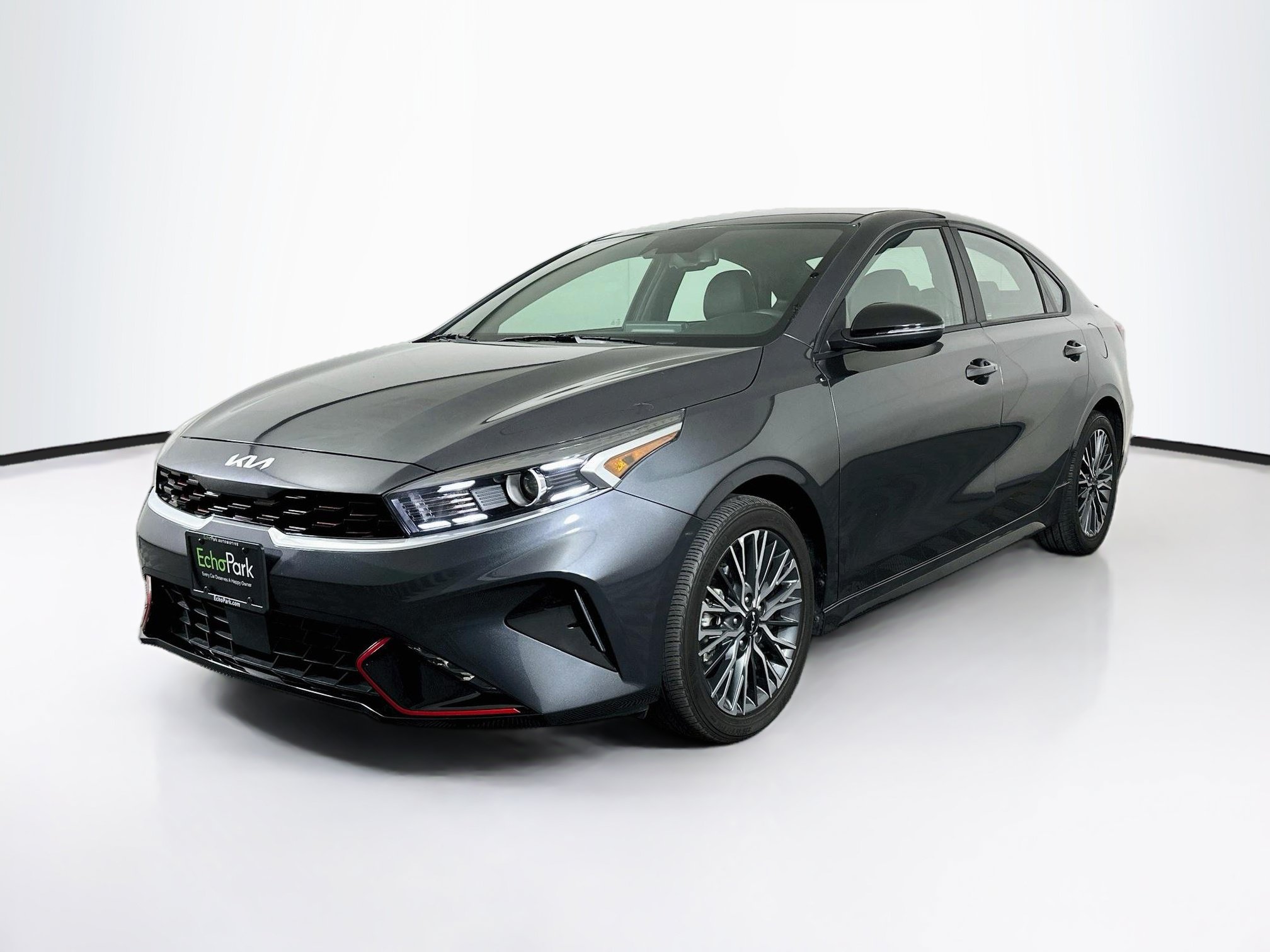 Used 2024 Kia Forte GT-Line FWD image 3