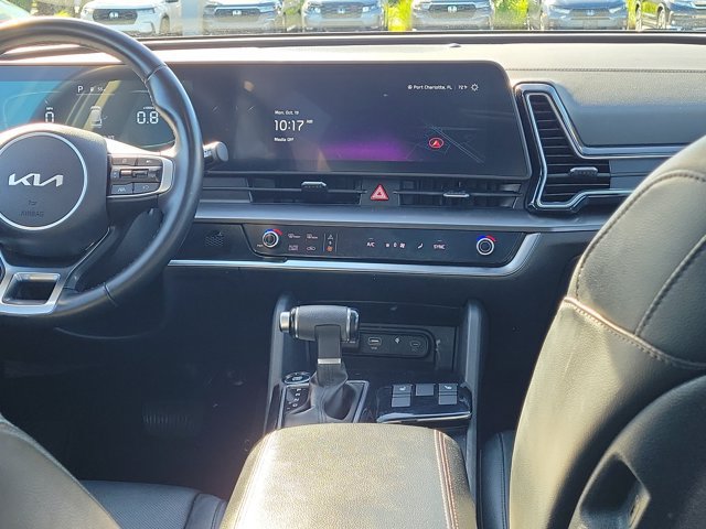 Used 2025 Kia Sportage EX w/ Premium Package FWD image 5