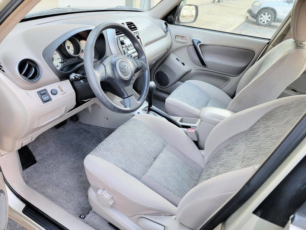 Used 2002 Toyota RAV4 2WD image 10