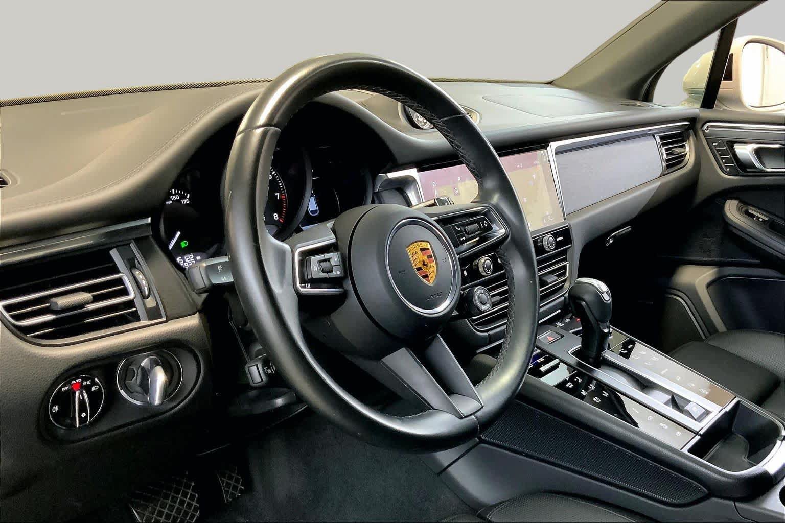 Used 2022 Porsche Macan GTS AWD/4WD image 17