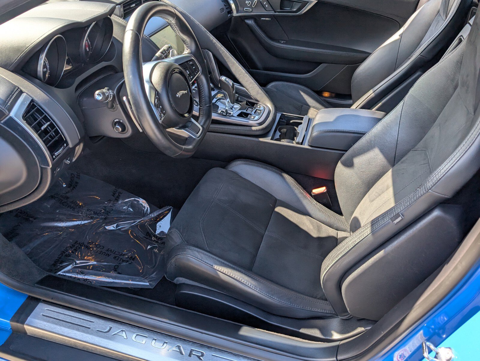 Used 2020 Jaguar F-TYPE Convertible image 7