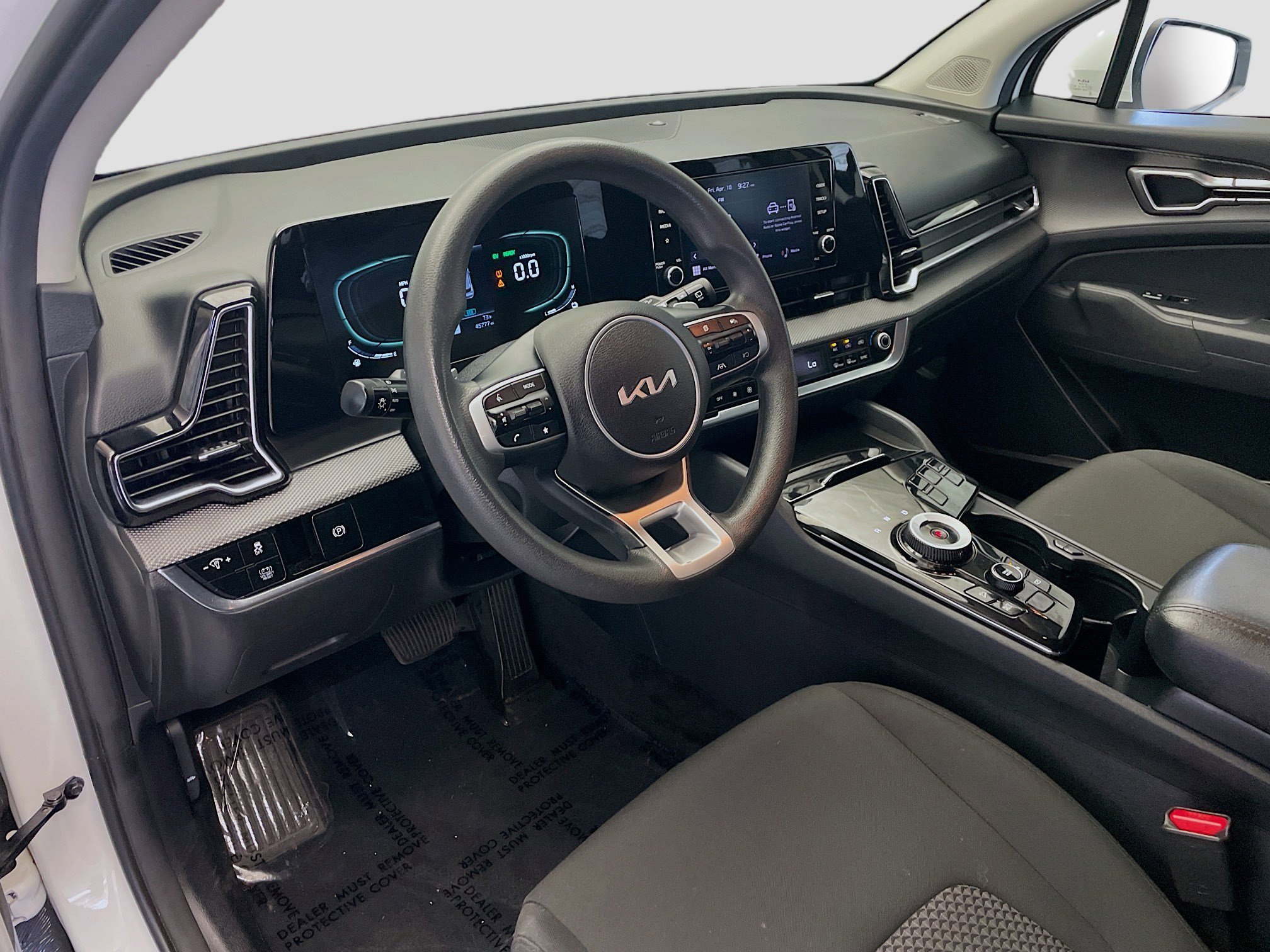Used 2023 Kia Sportage LX image 7