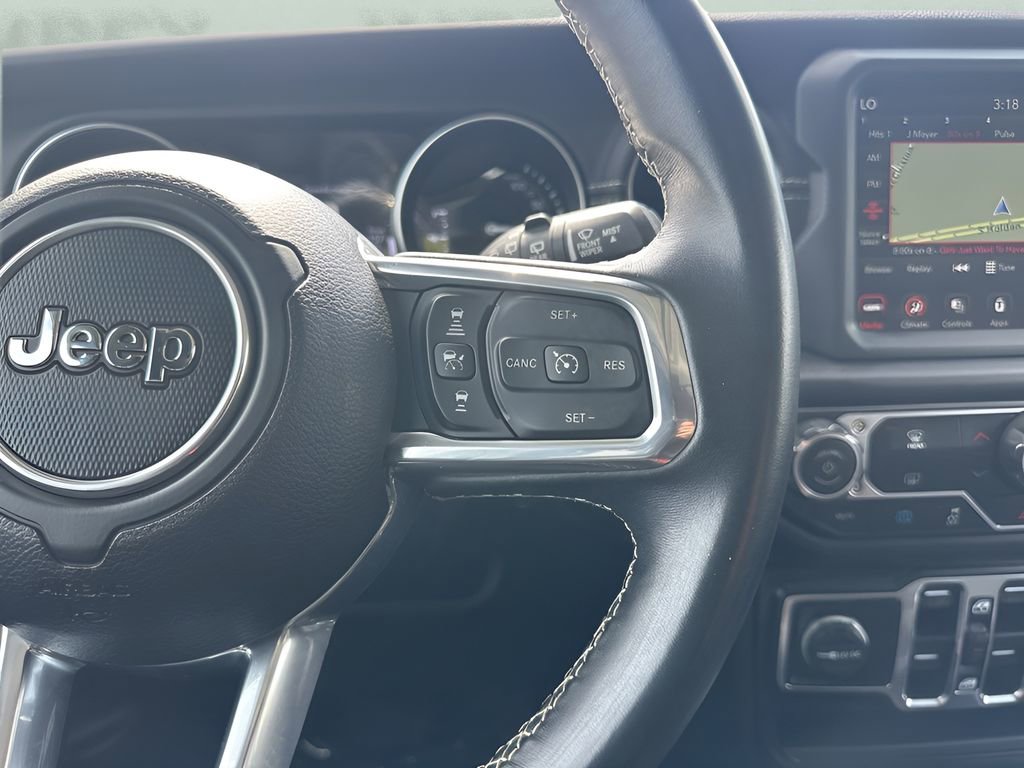 Used 2022 Jeep Wrangler Unlimited Sahara w/ Safety Group image 14