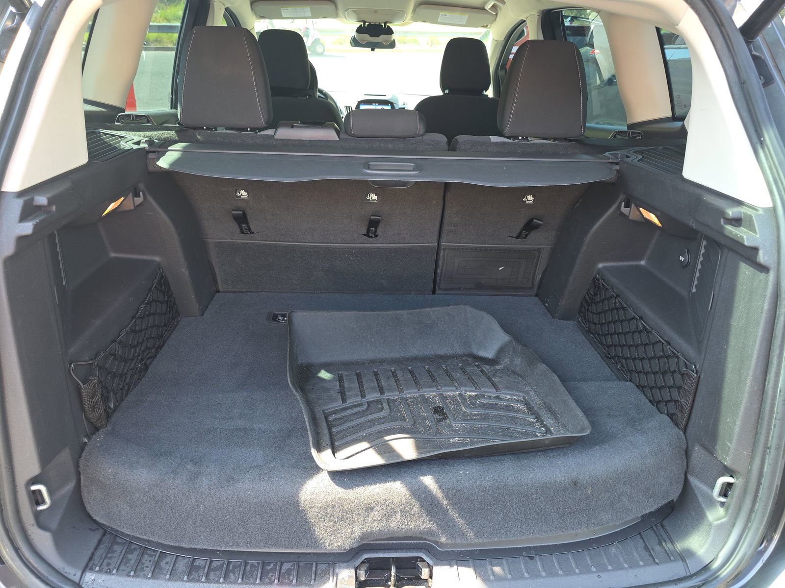 Used 2018 Ford C-MAX SE w/ Equipment Group 201A FWD image 13
