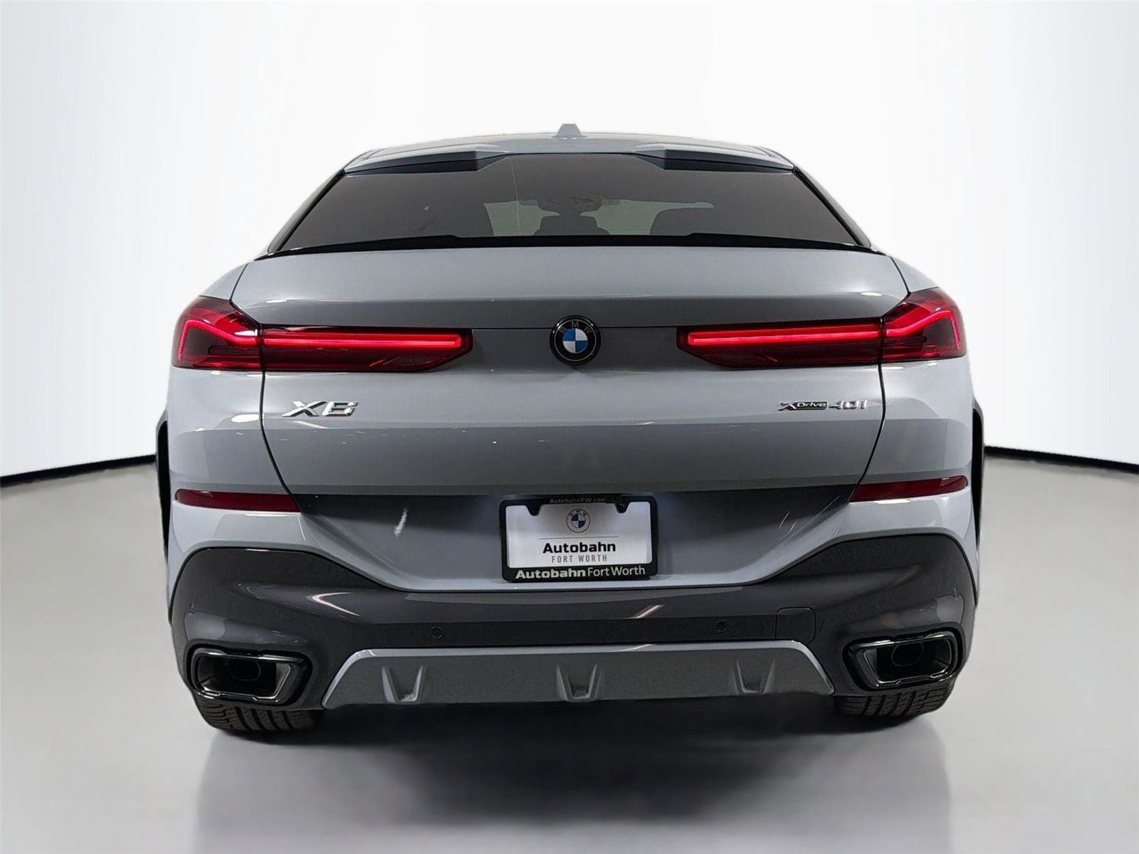 New 2026 BMW X6 xDrive40i w/ Climate Comfort Package image 6