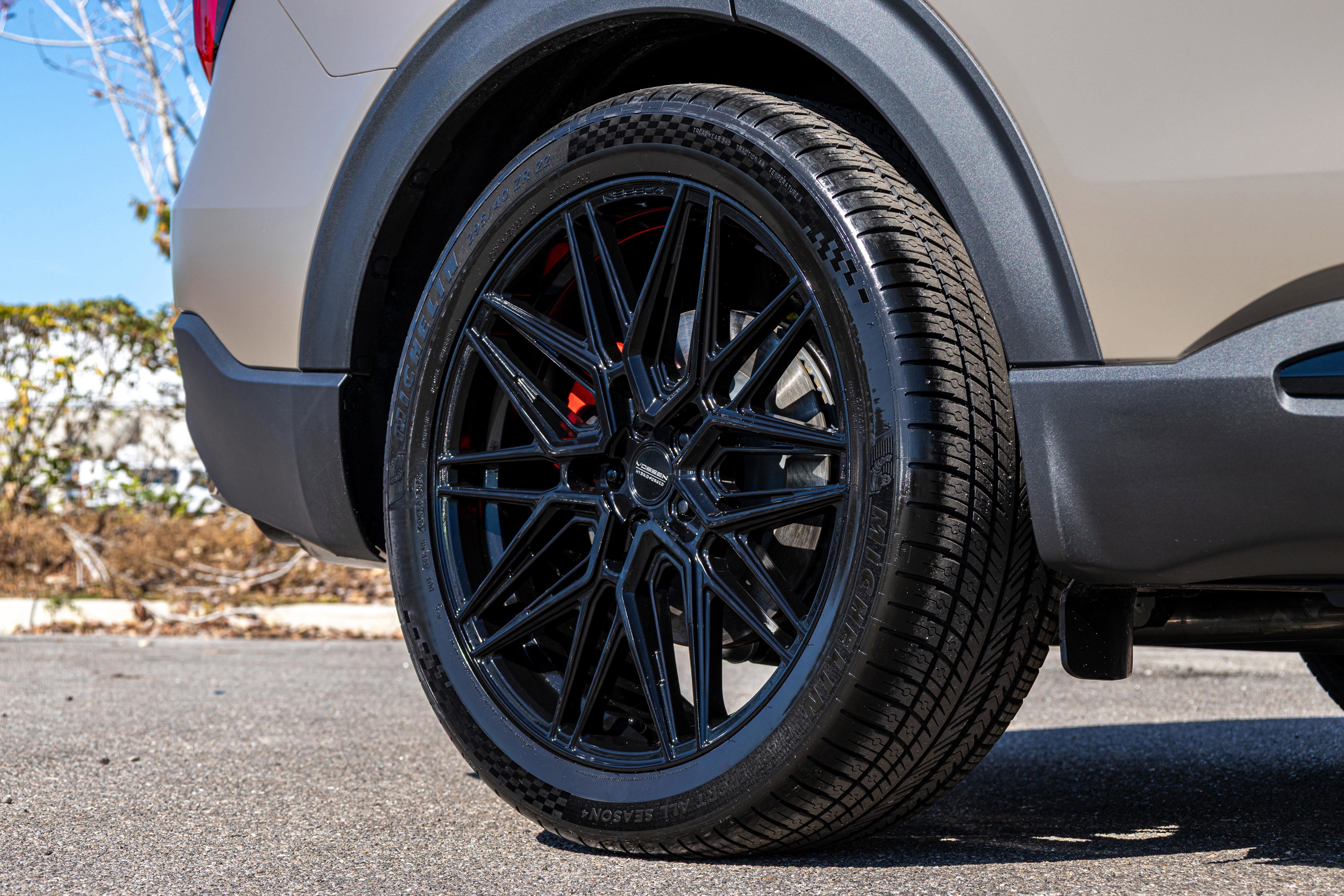 New 2026 Ford Explorer ST w/ Sun And Sound Package image 30