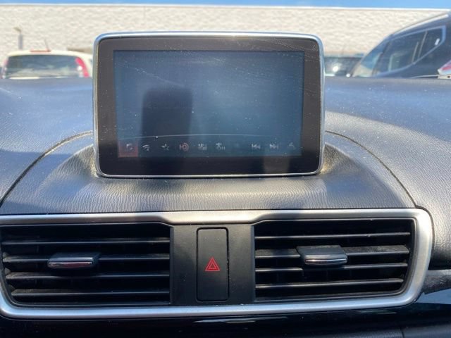 Used 2016 MAZDA MAZDA3 i Sport w/ Preferred Equipment Package FWD image 27