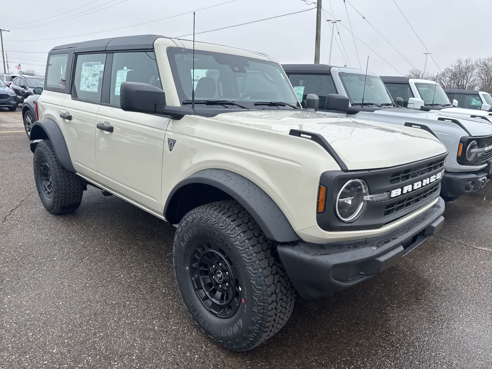 New 2026 Ford Bronco 4-Door w/ Sasquatch Package AWD/4WD image 6
