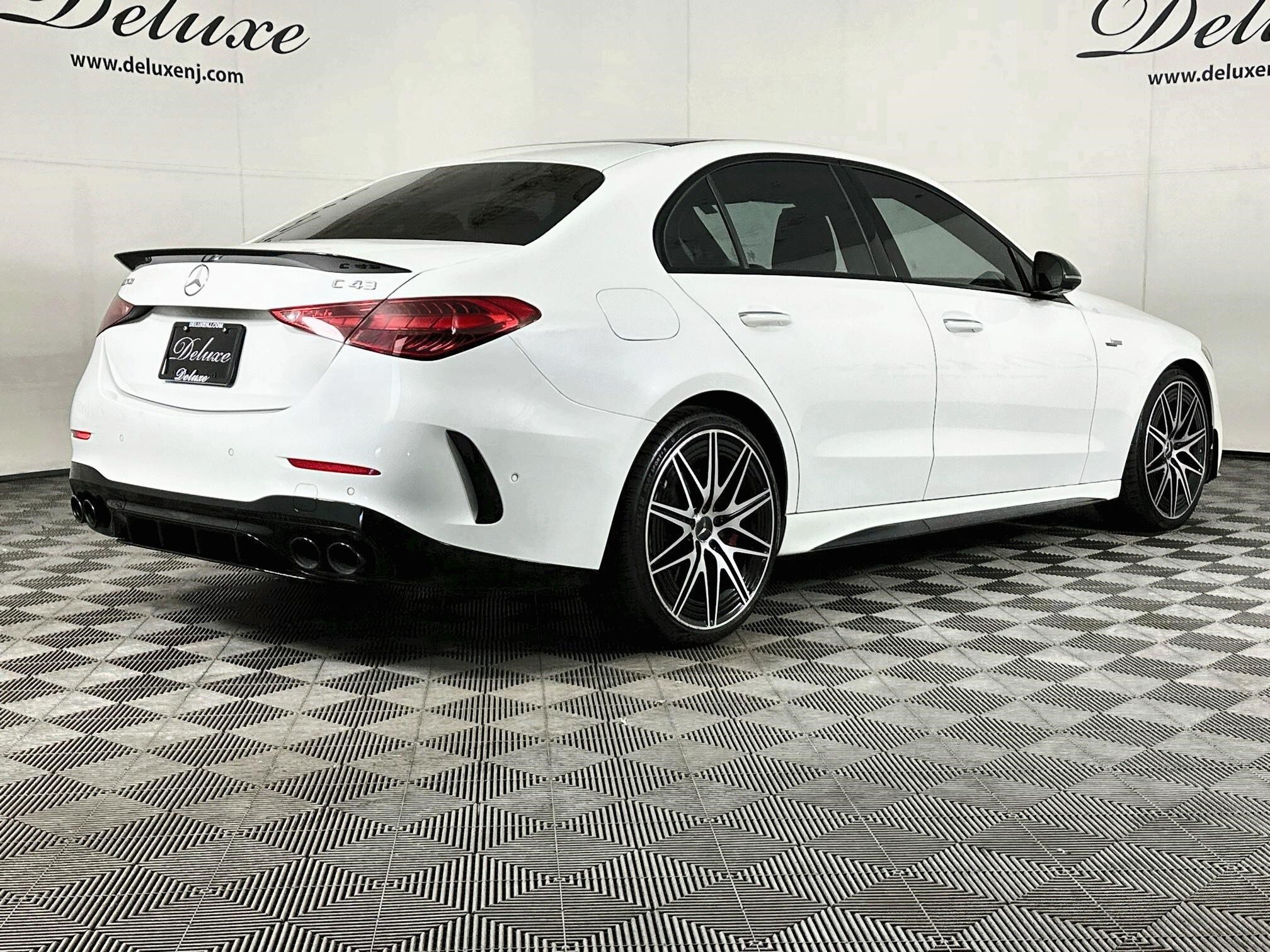 Used 2024 Mercedes-Benz C 43 AMG 4MATIC Sedan image 6