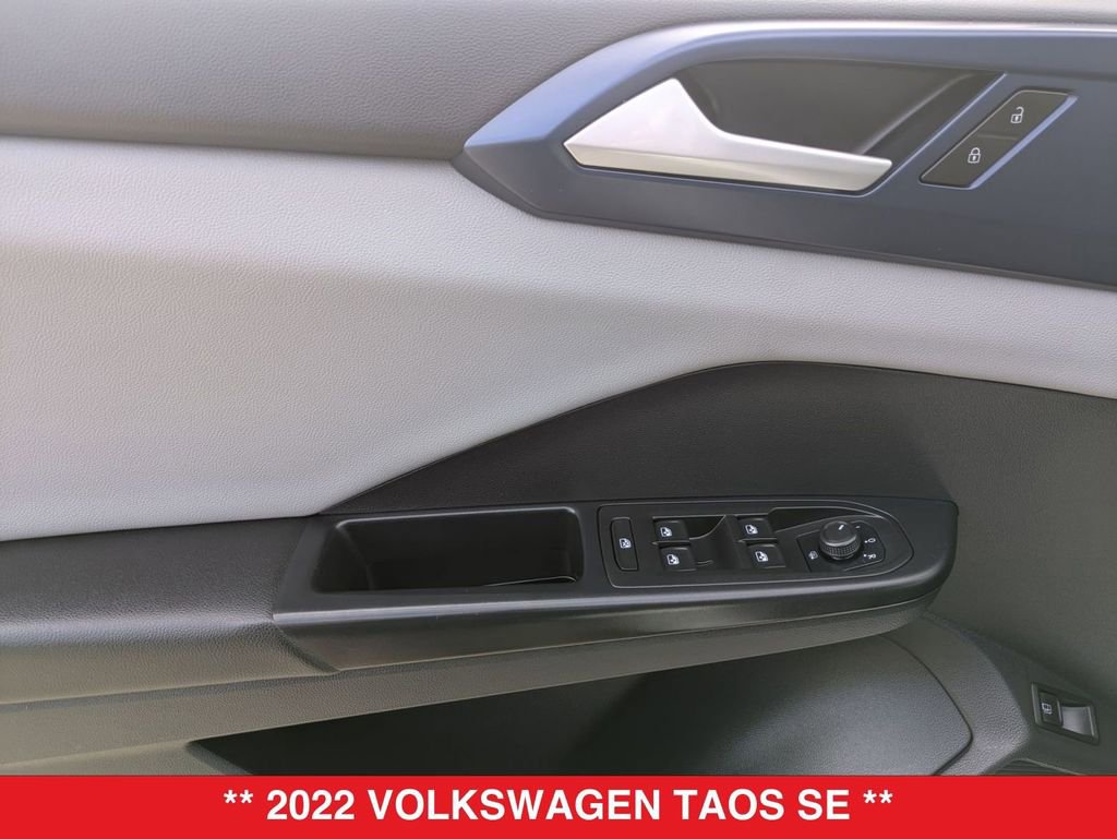 Used 2022 Volkswagen Taos SE image 11