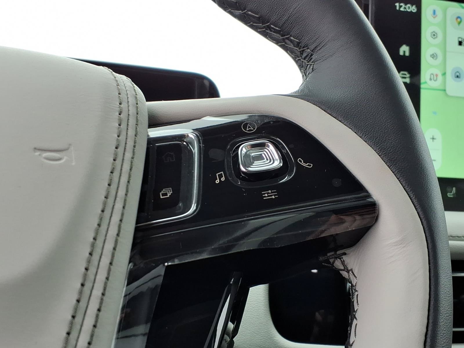 New 2026 Lincoln Aviator AWD w/ Jet Appearance Package image 20