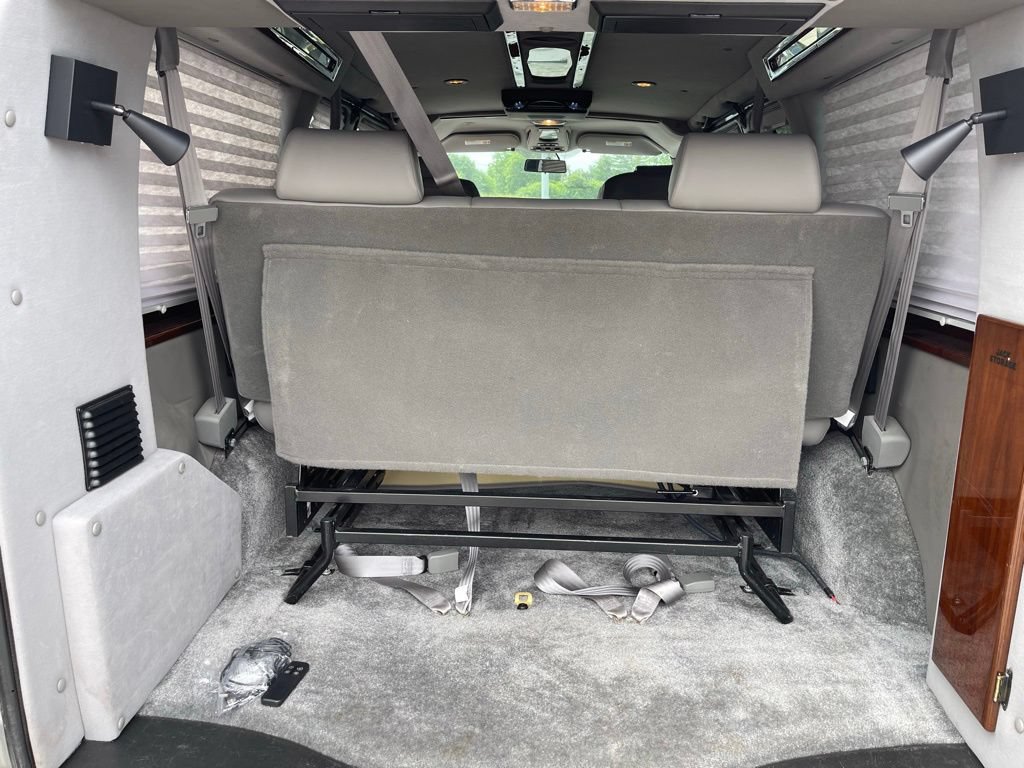 Used 2014 GMC Savana 1500 RWD image 11