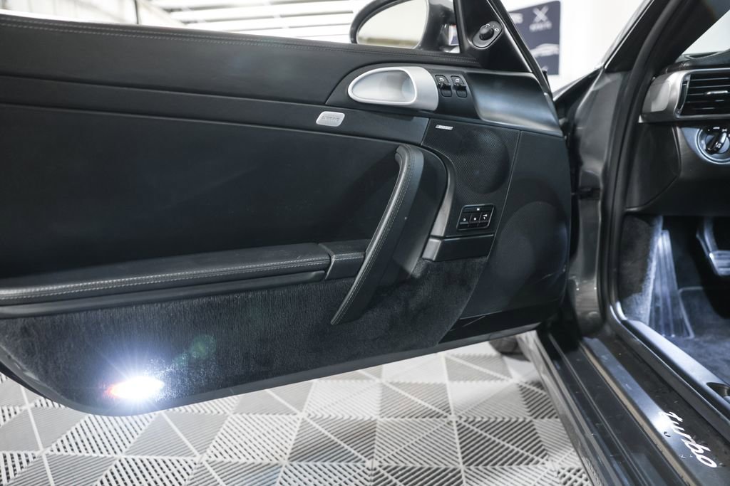Used 2007 Porsche 911 Turbo image 31