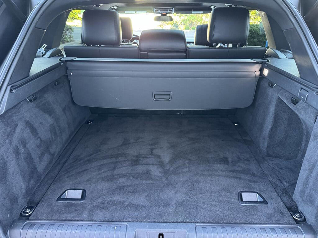 Used 2016 Land Rover Range Rover Sport HSE image 19