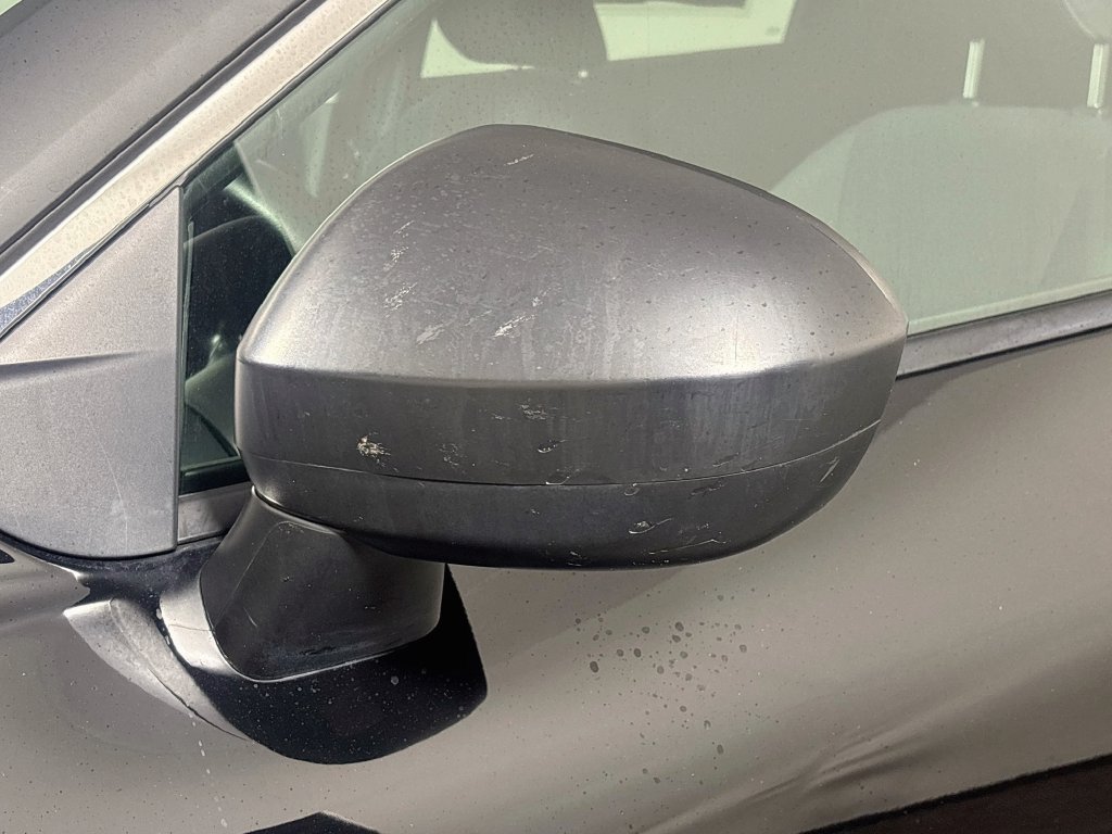 Used 2024 Nissan Rogue S FWD image 10