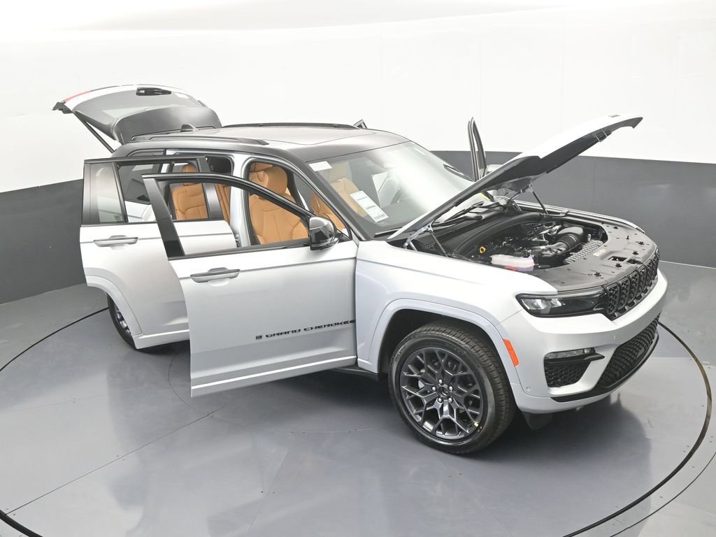 New 2025 Jeep Grand Cherokee Summit image 69