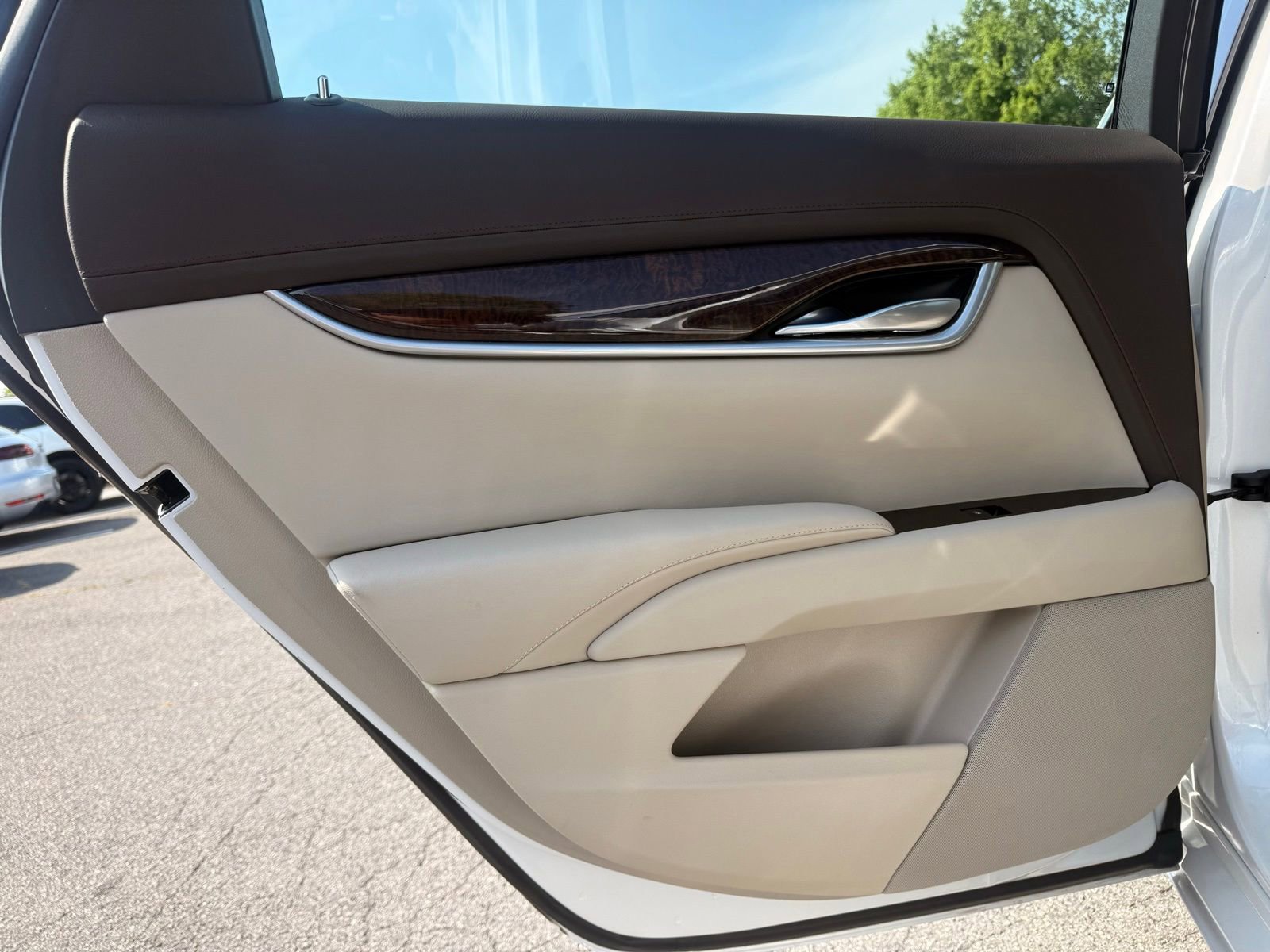 Used 2016 Cadillac XTS Premium image 27