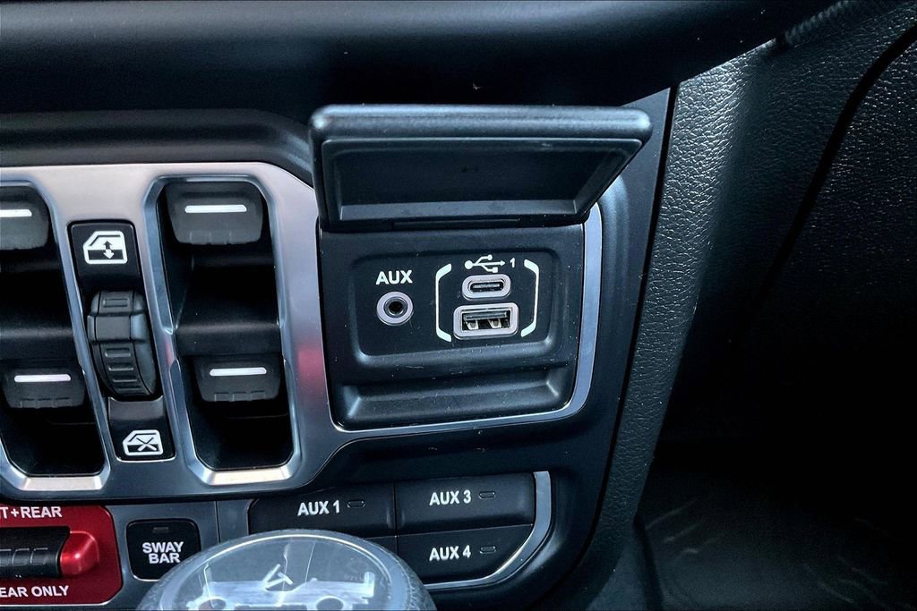 Used 2019 Jeep Wrangler Unlimited Rubicon AWD/4WD image 25