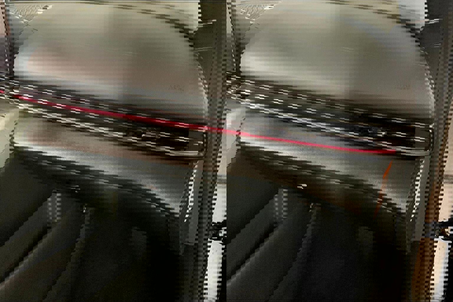 Used 2025 Hyundai Elantra Limited image 16