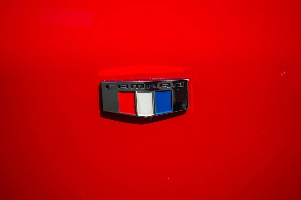 Used 2023 Chevrolet Camaro LT RWD image 8
