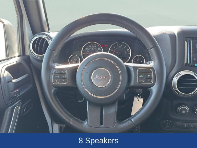 Used 2018 Jeep Wrangler Unlimited Sahara w/ Connectivity Group AWD/4WD image 9