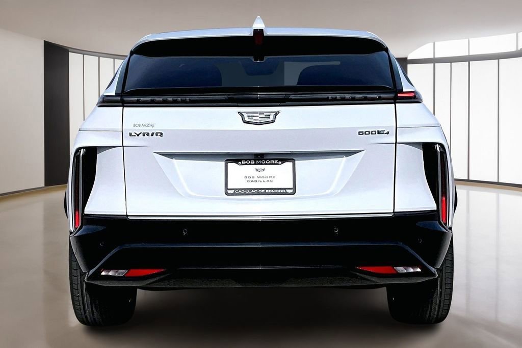 New 2026 Cadillac Lyriq Luxury w/ LPO, Floor Liner Package AWD/4WD image 4