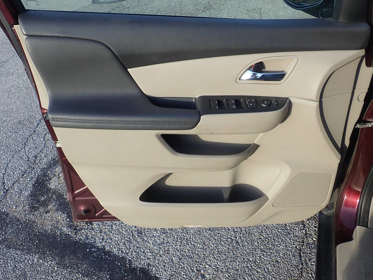 Used 2015 Honda Odyssey EX image 11
