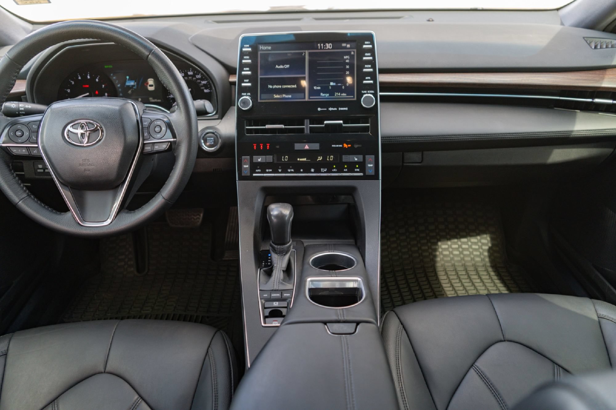 Used 2021 Toyota Avalon XLE FWD image 21