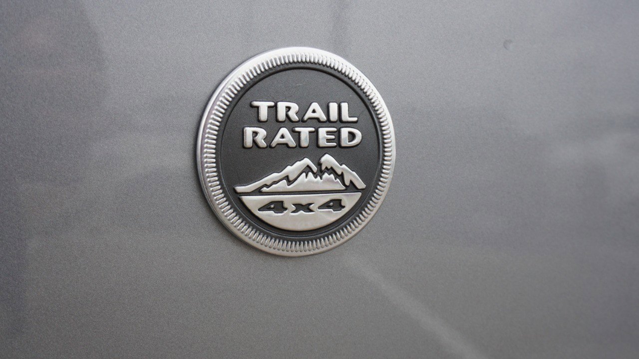 Used 2016 Jeep Wrangler Unlimited Sport w/ Connectivity Group image 12