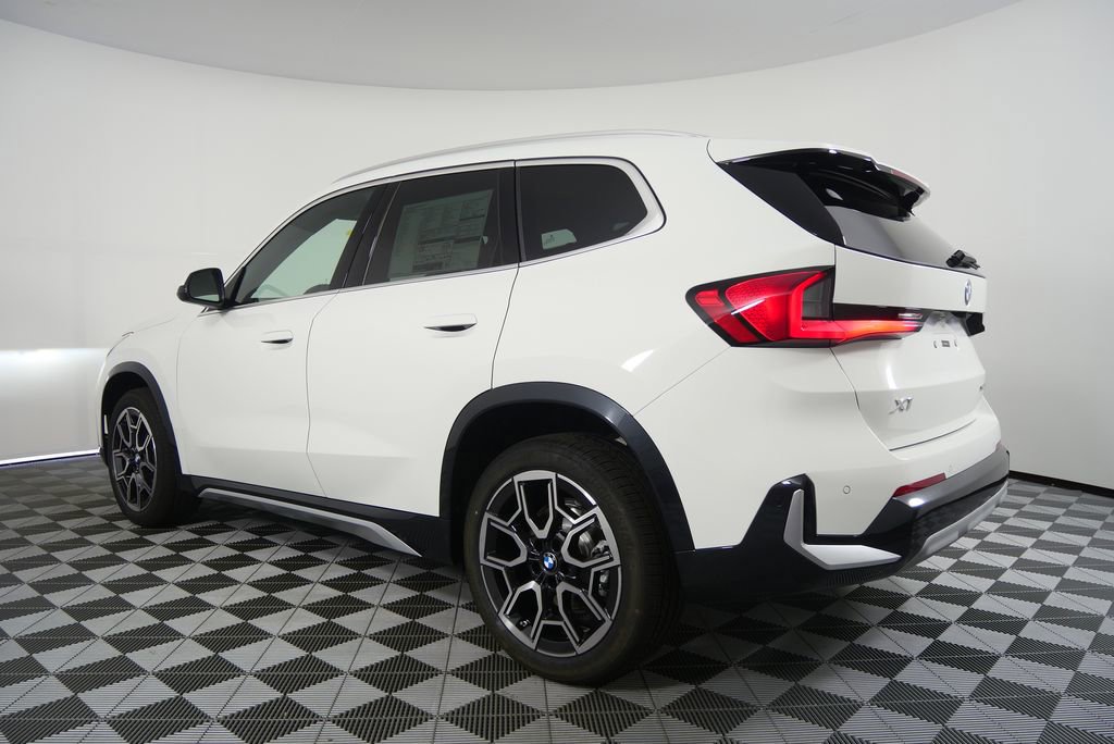 Used 2026 BMW X1 xDrive28i image 5