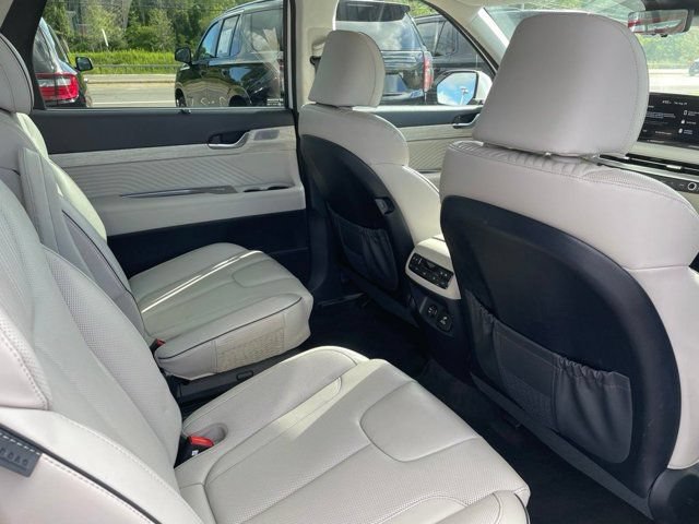 Used 2024 Hyundai Palisade Calligraphy AWD/4WD image 12