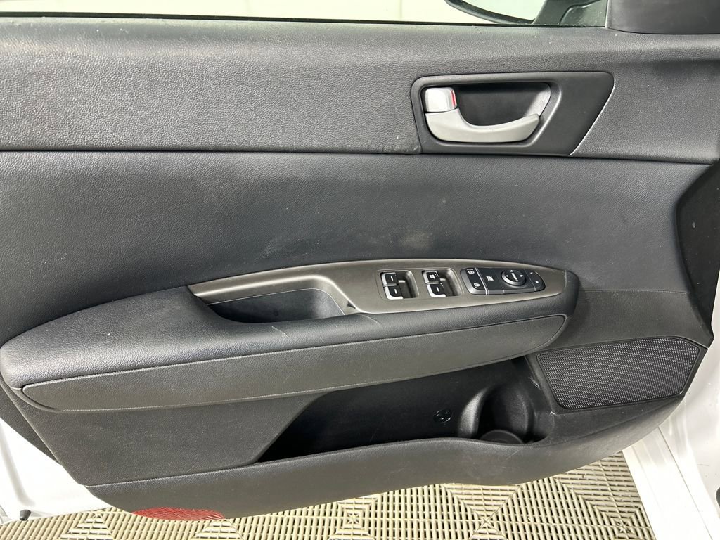Used 2019 Kia Optima LX w/ LX Premium Package image 11