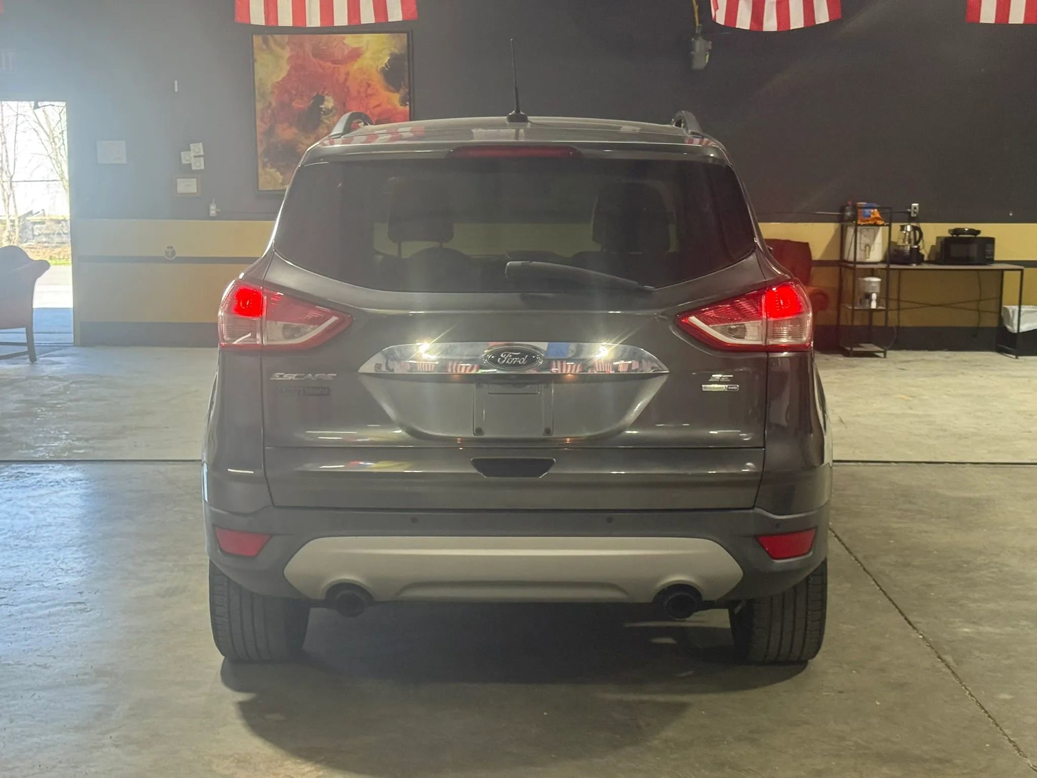 Used 2015 Ford Escape SE w/ SE Chrome Package image 6