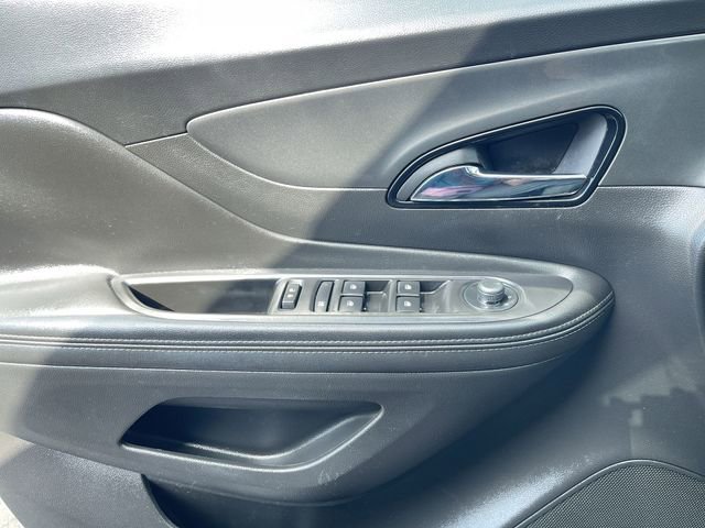 Certified 2018 Buick Encore Essence image 24