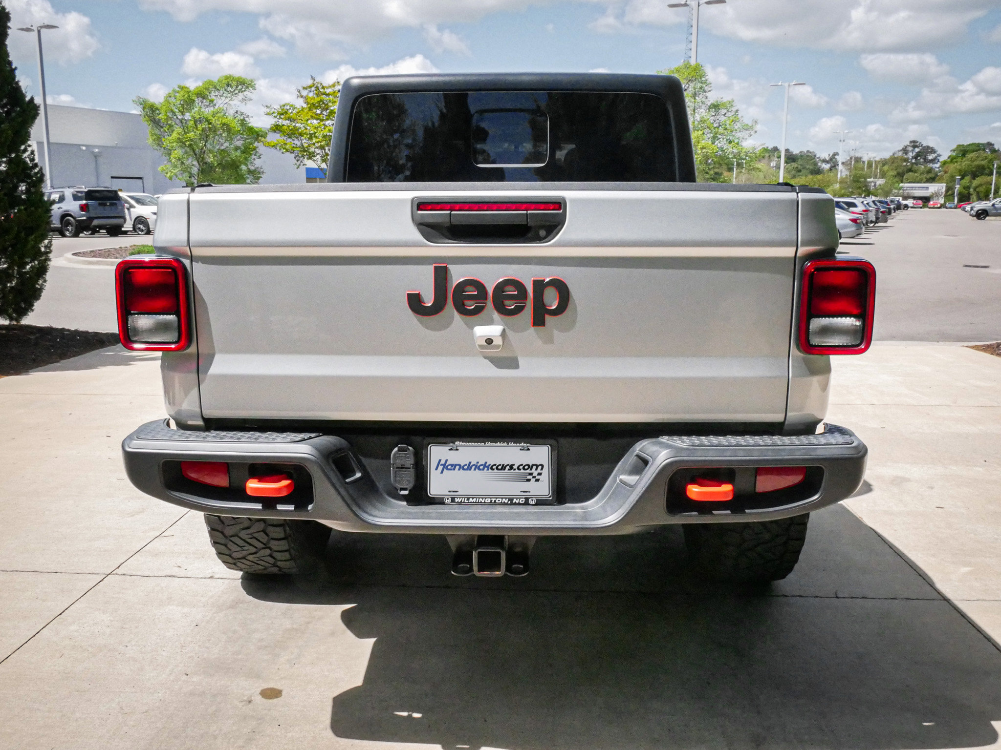 Used 2023 Jeep Gladiator Mojave w/ Trailer Tow Package image 9