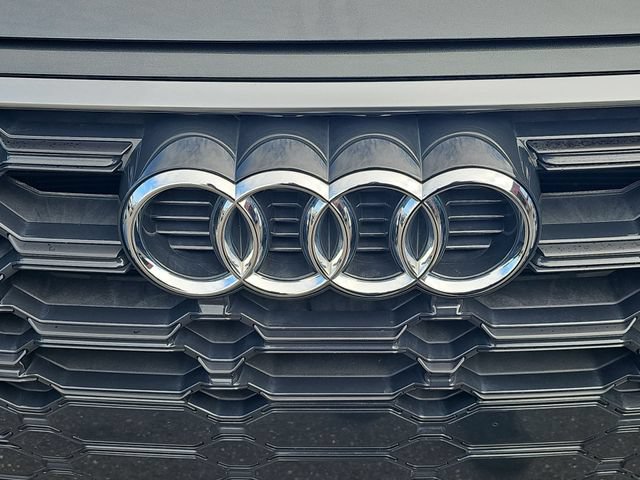 Used 2023 Audi Q5 2.0T Premium AWD/4WD image 35