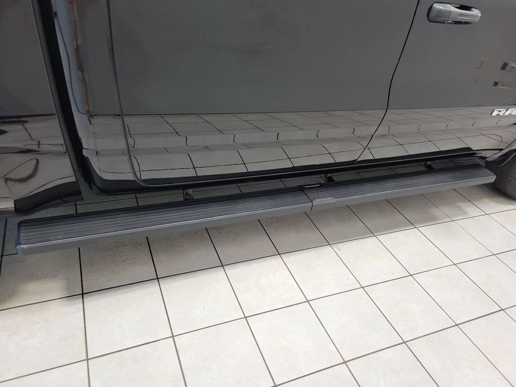 Used 2024 RAM 1500 Big Horn AWD/4WD image 17