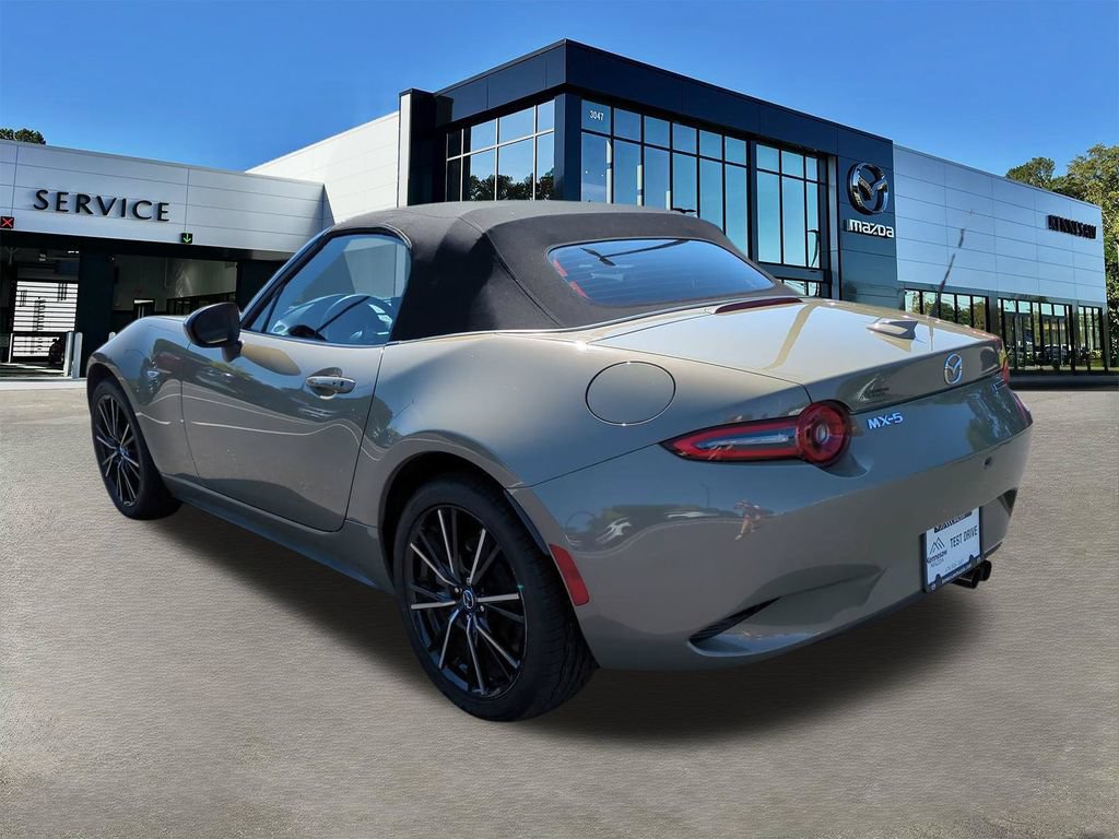 Used 2024 MAZDA MX-5 Miata Grand Touring RWD image 6