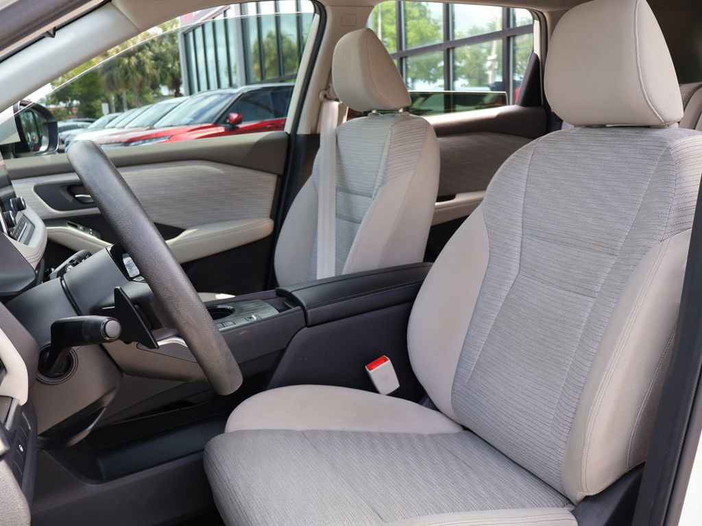 Used 2023 Nissan Rogue SV FWD image 26